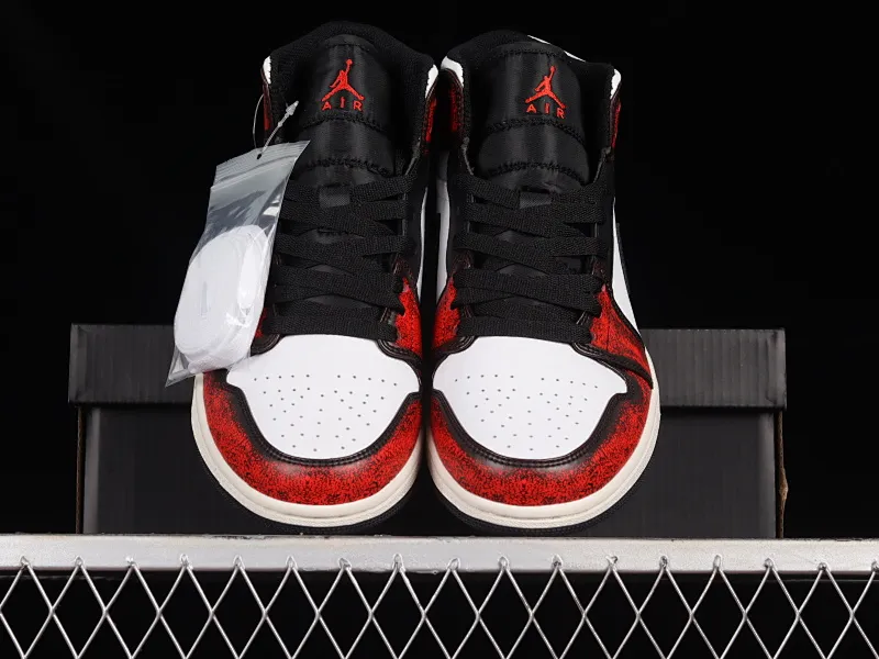 All categories Air Jordan Jordan series basketball shoes Air Jordan 1 Mid Air Jordan 1 Mid "Wear-Away" AJ Joe 1 Chicago distressed Chinese basketball shoes DV9565-006